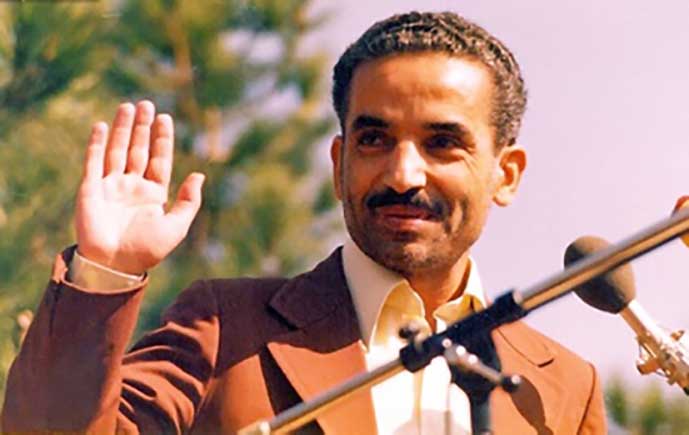 شهید رجایی: ما این انقلاب را در سینه زنی های حسین (ع) به دست آورده ایم