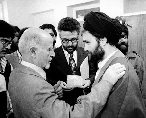بازخوانی یک شکایت، نسبت جعل دستخط امام به حاج احمد آقا توسط نهضت آزادی