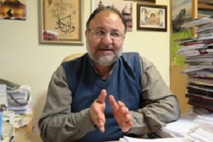 زیرساخت لازم برای شکلگیری نظریههای بومی درباره تاریخ انقلاب فراهم نشده است