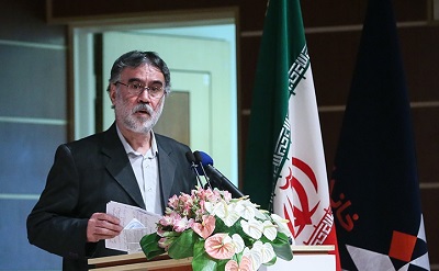 علیرضا کمری: زندگینامهنویسی درباره کسی که شبیه هیچکس نیست، سخت است